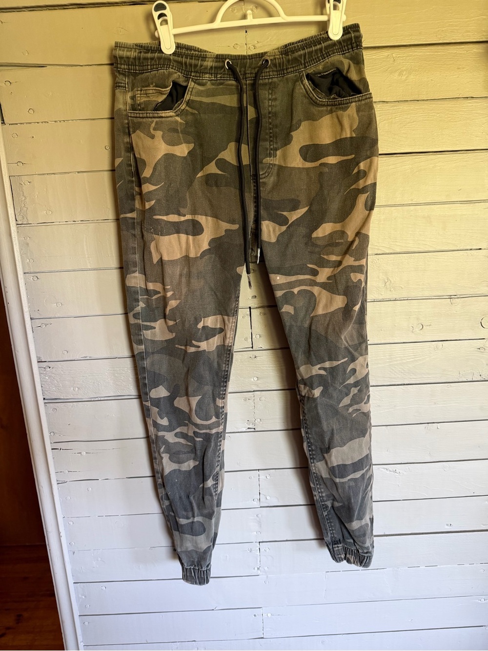 Men's Camo Drawstring Joggers - Green Camo